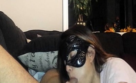 masked-girlfriend-really-knows-how-to-suck