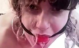 Kinky Teen With Perky Boobs Makes Herself Cum On Webcam