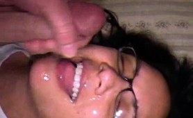 Nerdy Amateur Babe Receives A Heavy Cumload On Her Glasses